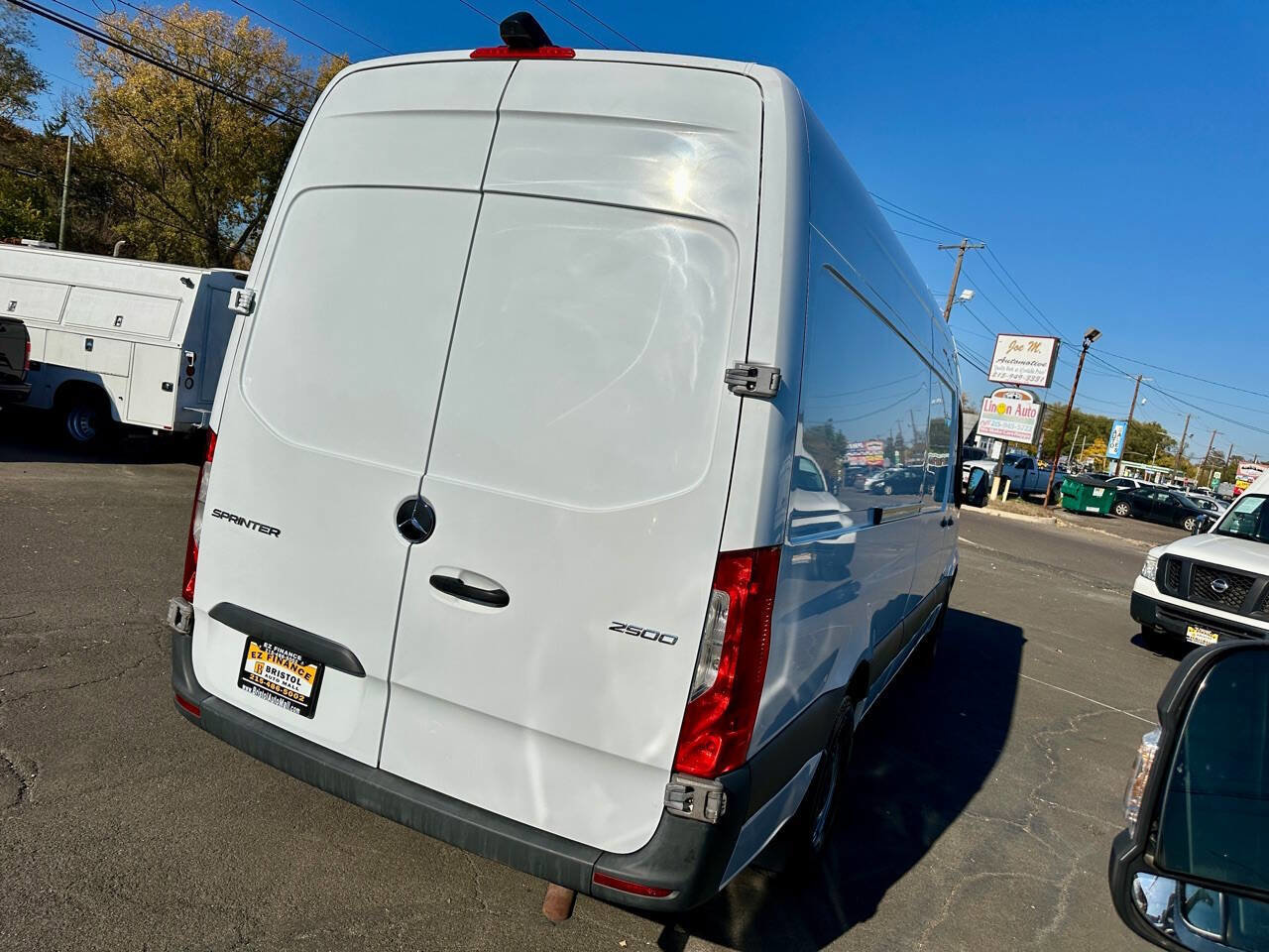 Used 2023 Mercedes-Benz Sprinter 2500 image 6