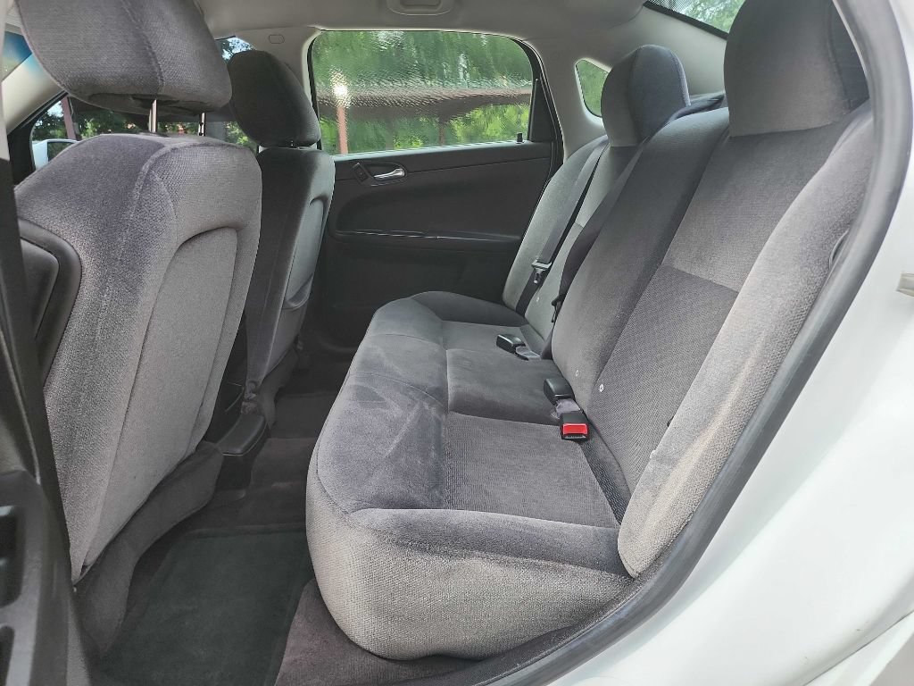 Used 2014 Chevrolet Impala Limited LS FWD image 19
