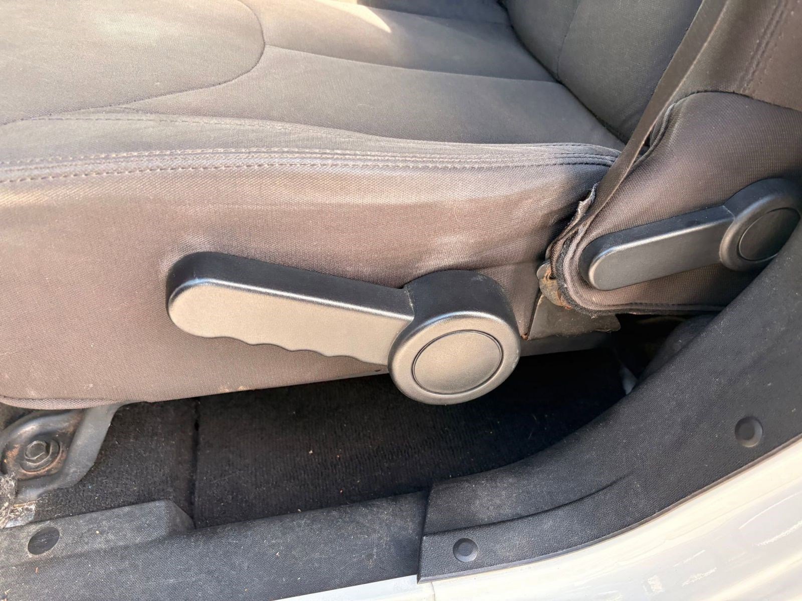 Used 2017 Jeep Wrangler Unlimited Sport w/ Connectivity Group image 14