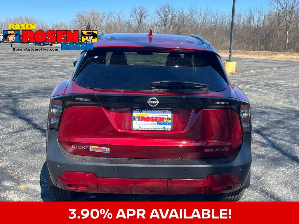 New 2025 Nissan Kicks SR image 4