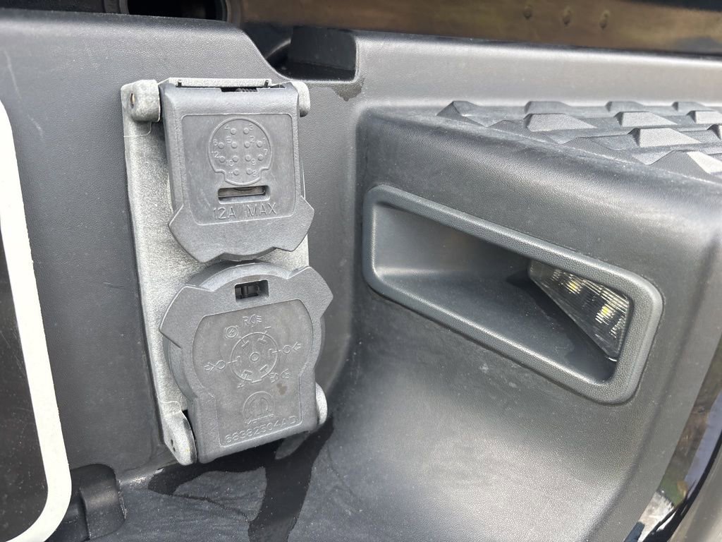 Used 2024 RAM 2500 Big Horn w/ Night Edition image 16