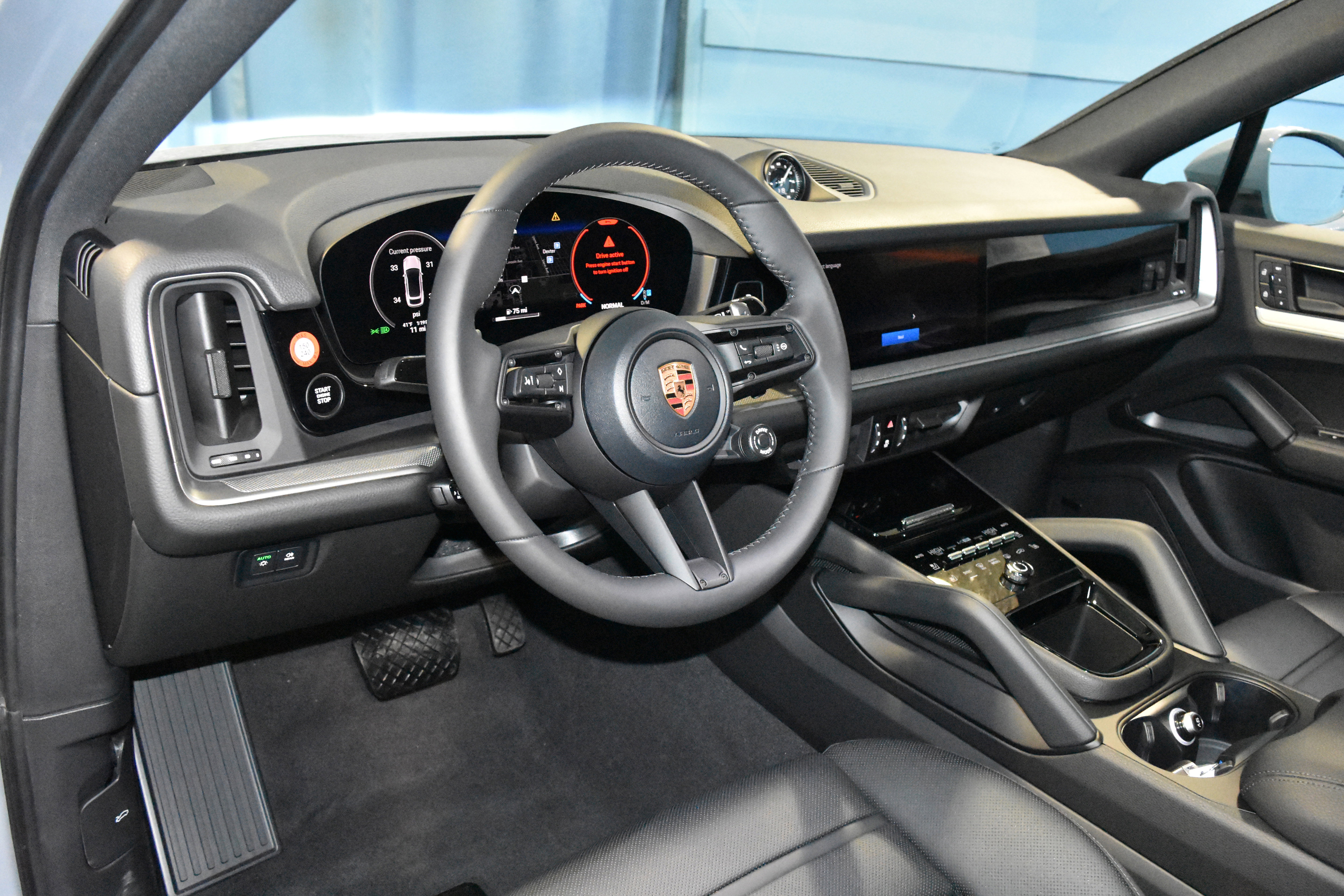 New 2026 Porsche Cayenne Coupe image 4