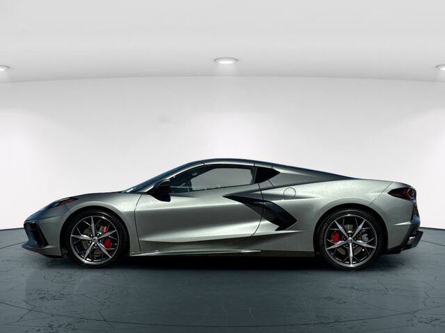 Used 2022 Chevrolet Corvette Stingray Coupe w/ 1LT RWD image 3