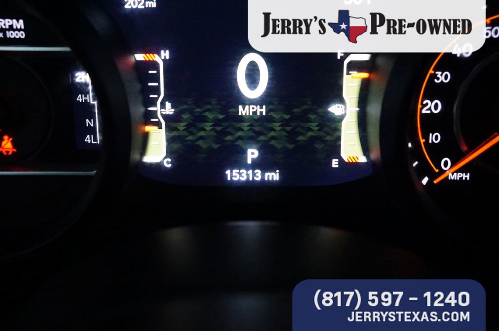 Used 2025 Jeep Gladiator Rubicon w/ Convenience Group AWD/4WD image 10