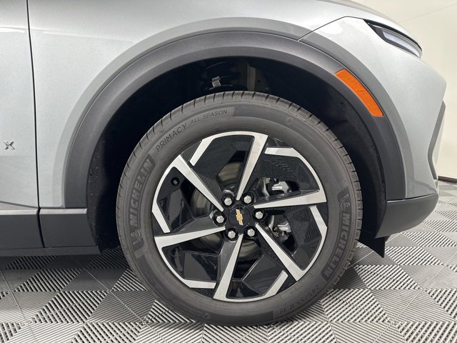 New 2026 Chevrolet Equinox EV LT image 7