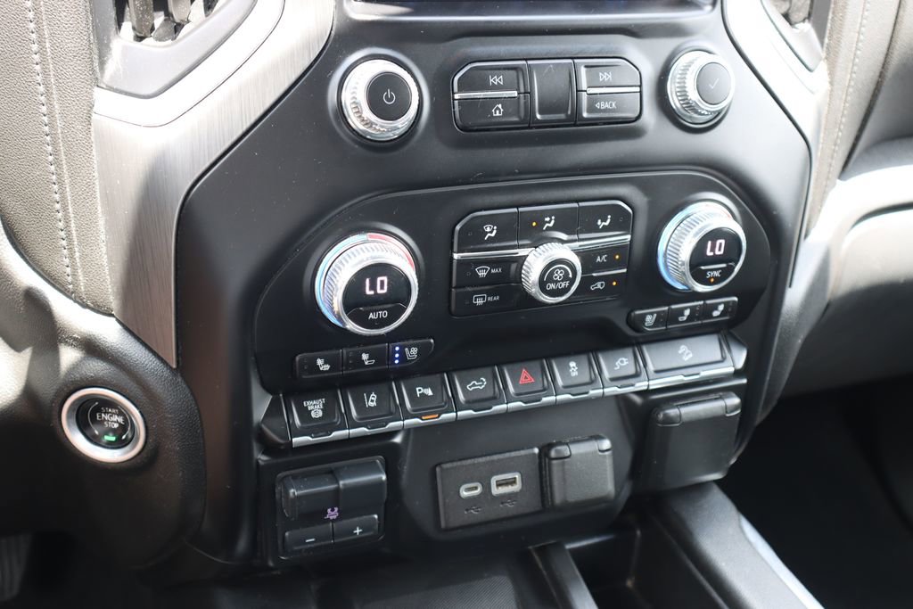 Used 2023 GMC Sierra 2500 Denali w/ Denali Ultimate Package image 11