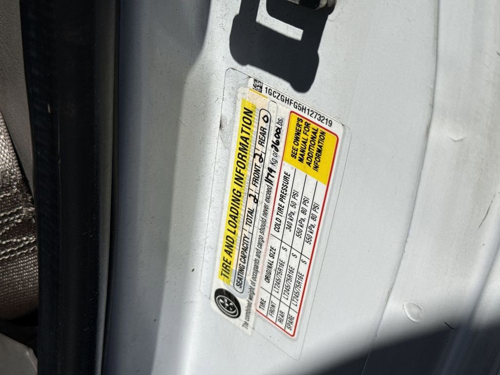 Used 2017 Chevrolet Express 3500 Extended RWD image 29