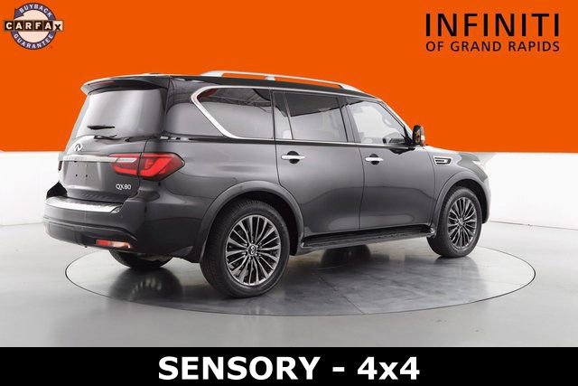 Used 2024 INFINITI QX80 Sensory image 3