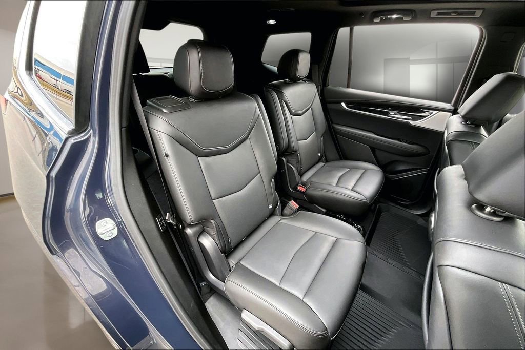 Certified 2024 Cadillac XT6 Premium Luxury w/ Technology Package AWD/4WD image 27