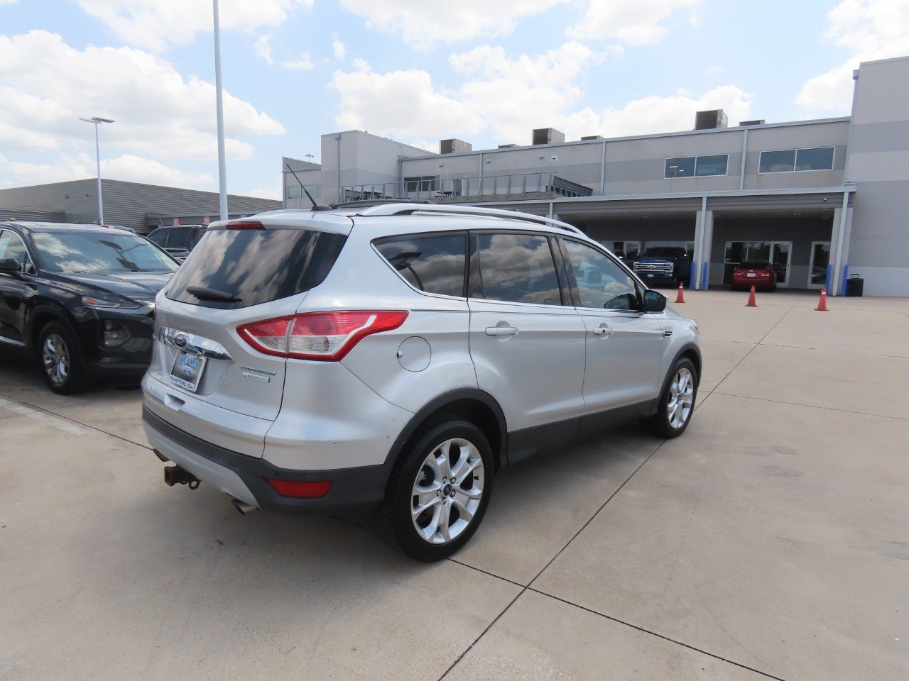 Used 2016 Ford Escape Titanium FWD image 11