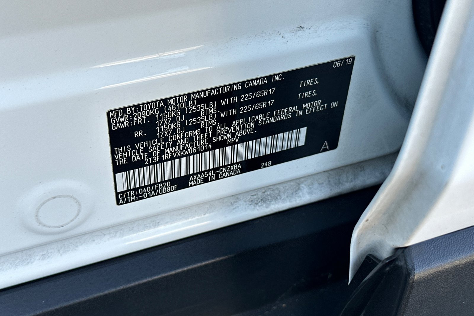 Used 2019 Toyota RAV4 LE w/ All Weather Liner Package AWD/4WD image 29