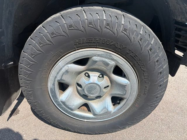 Used 2015 Toyota Tacoma PreRunner w/ Convenience Package RWD image 4
