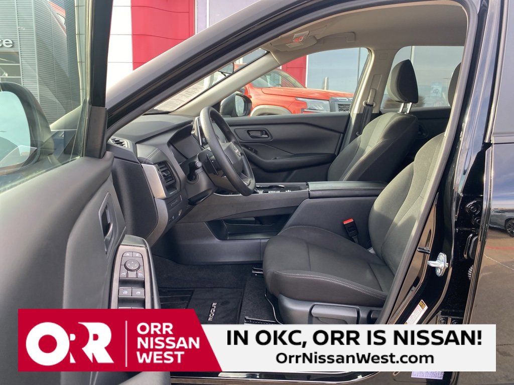 Used 2026 Nissan Rogue S image 12