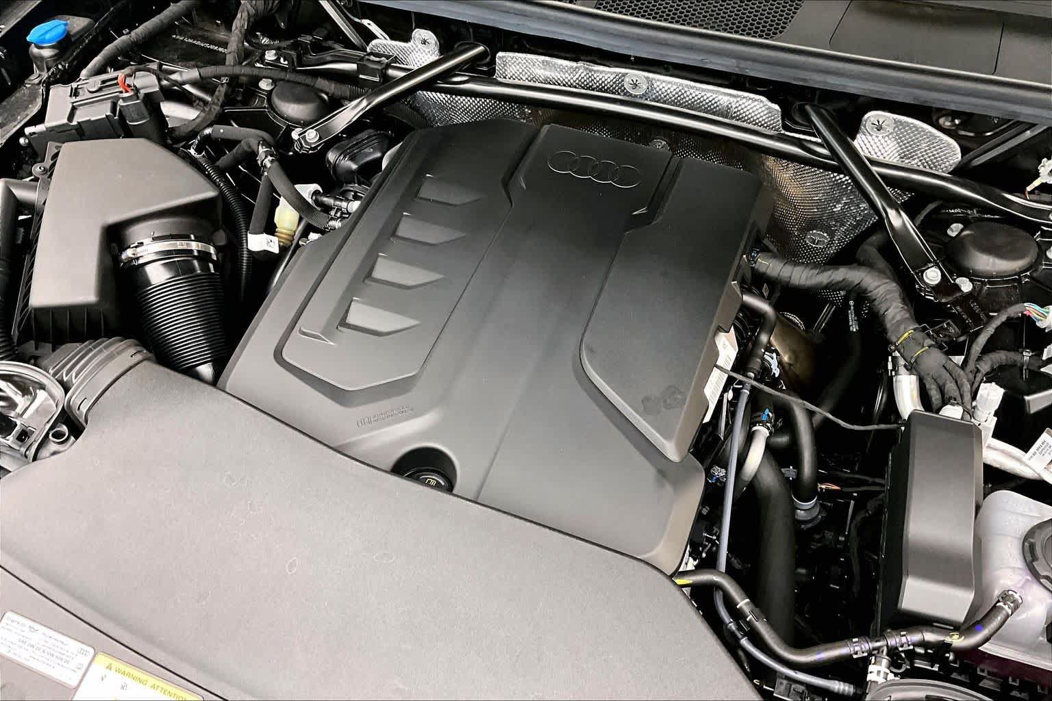 Certified 2025 Audi Q5 Premium AWD/4WD image 30