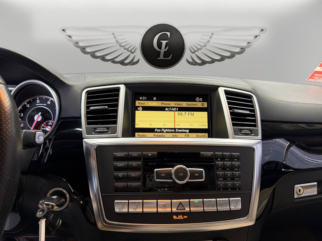 Used 2012 Mercedes-Benz ML 63 AMG 4MATIC w/ Driver Assistance Pkg image 21