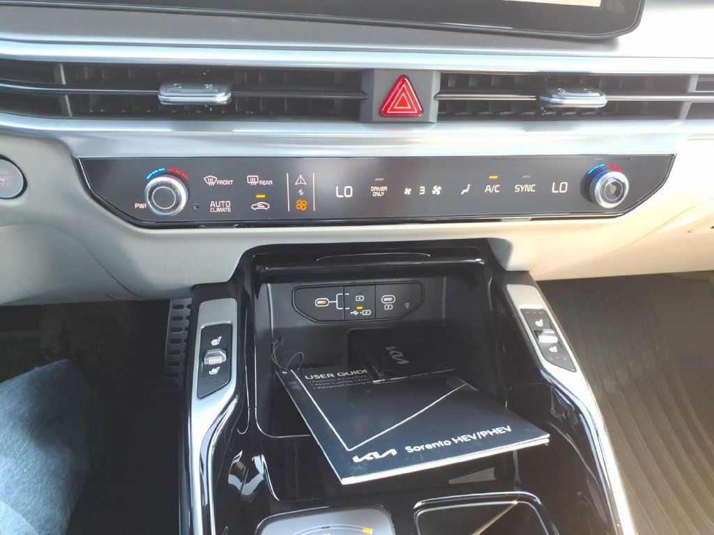New 2026 Kia Sorento SX Prestige AWD/4WD image 16