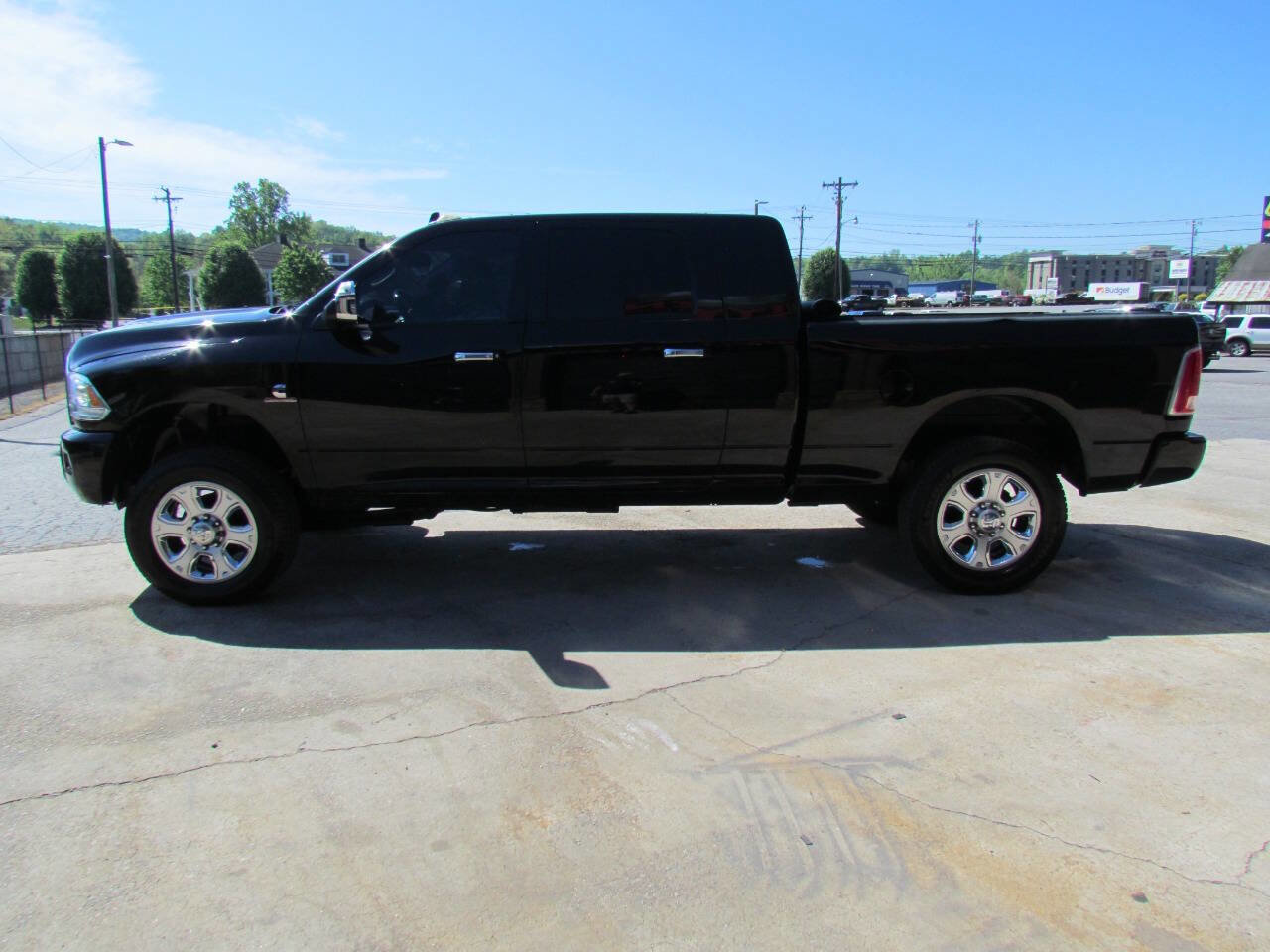 Used 2014 RAM 3500 Laramie Longhorn AWD/4WD image 4