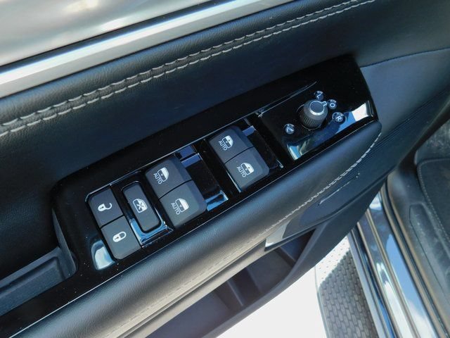 New 2026 Jeep Grand Wagoneer L Limited AWD/4WD image 11