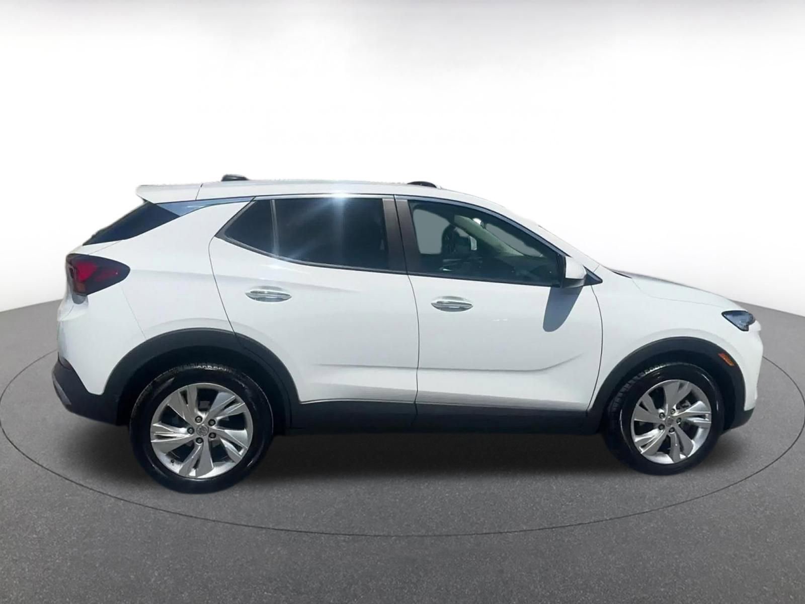 Used 2025 Buick Encore GX Preferred image 16