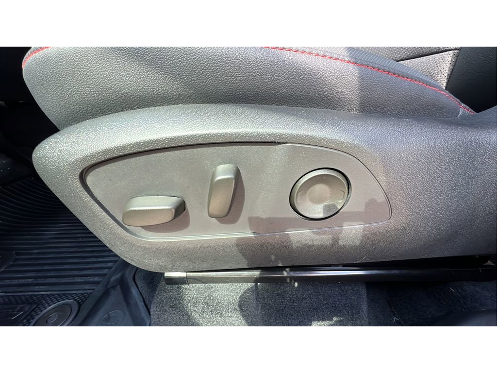 Certified 2025 Chevrolet Traverse Z71 w/ Driver Confidence Package image 25