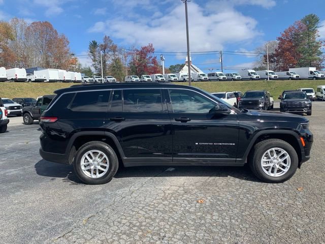 Used 2025 Jeep Grand Cherokee L Laredo w/ Luxury Tech Group I image 5