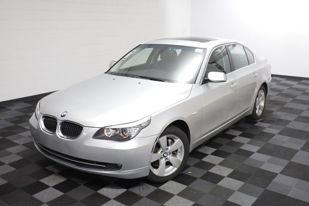 Used 2008 BMW 528xi Sedan AWD/4WD image 2