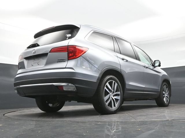 Used 2018 Honda Pilot Touring image 32