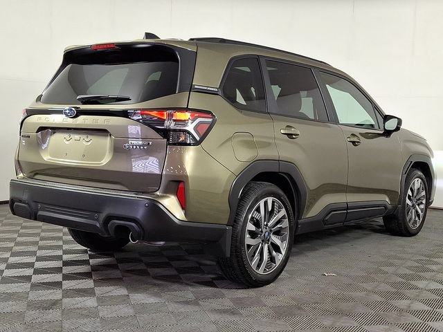 Certified 2025 Subaru Forester Touring AWD/4WD image 9