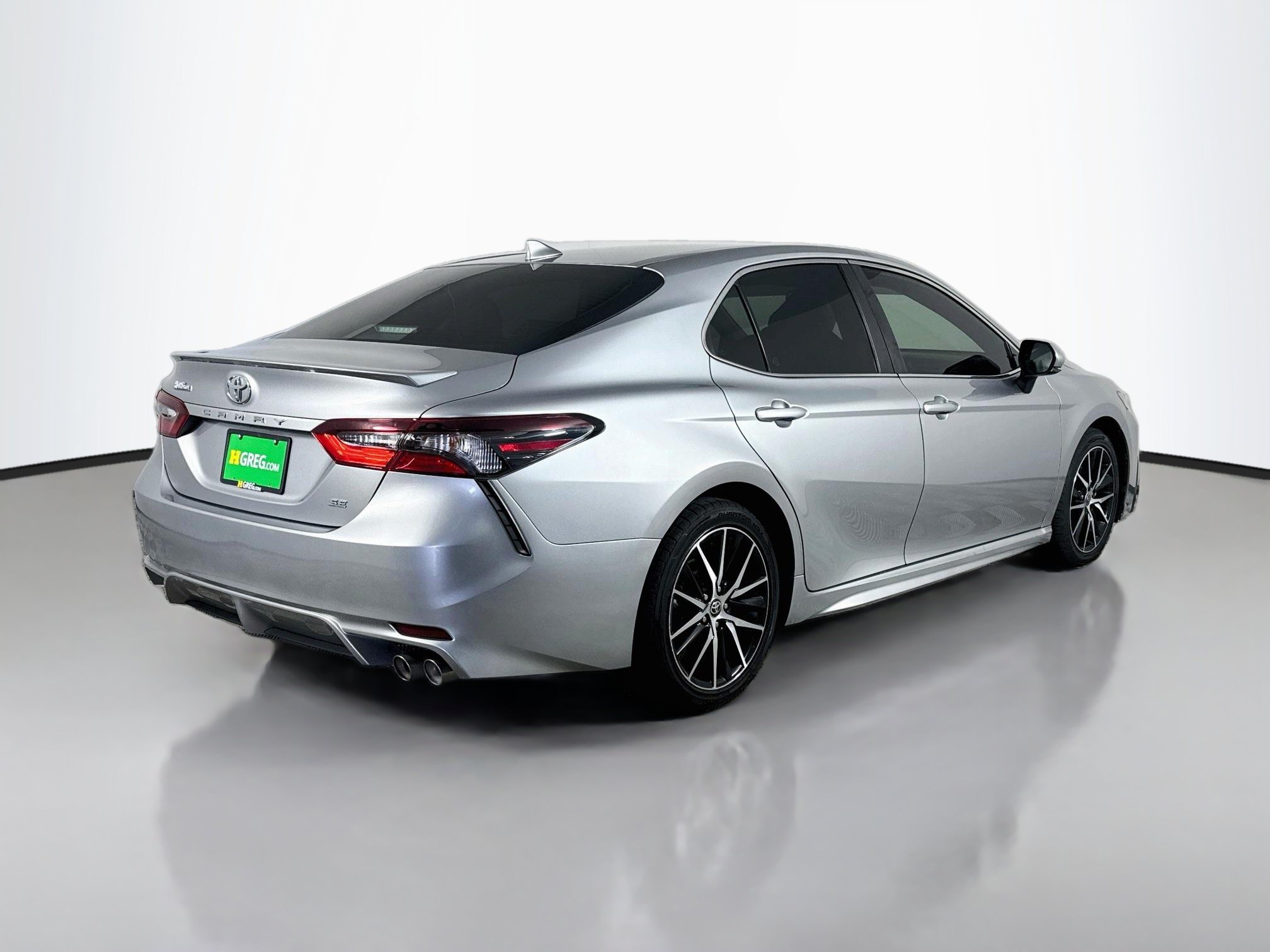 Used 2023 Toyota Camry SE w/ Convenience Package FWD image 10
