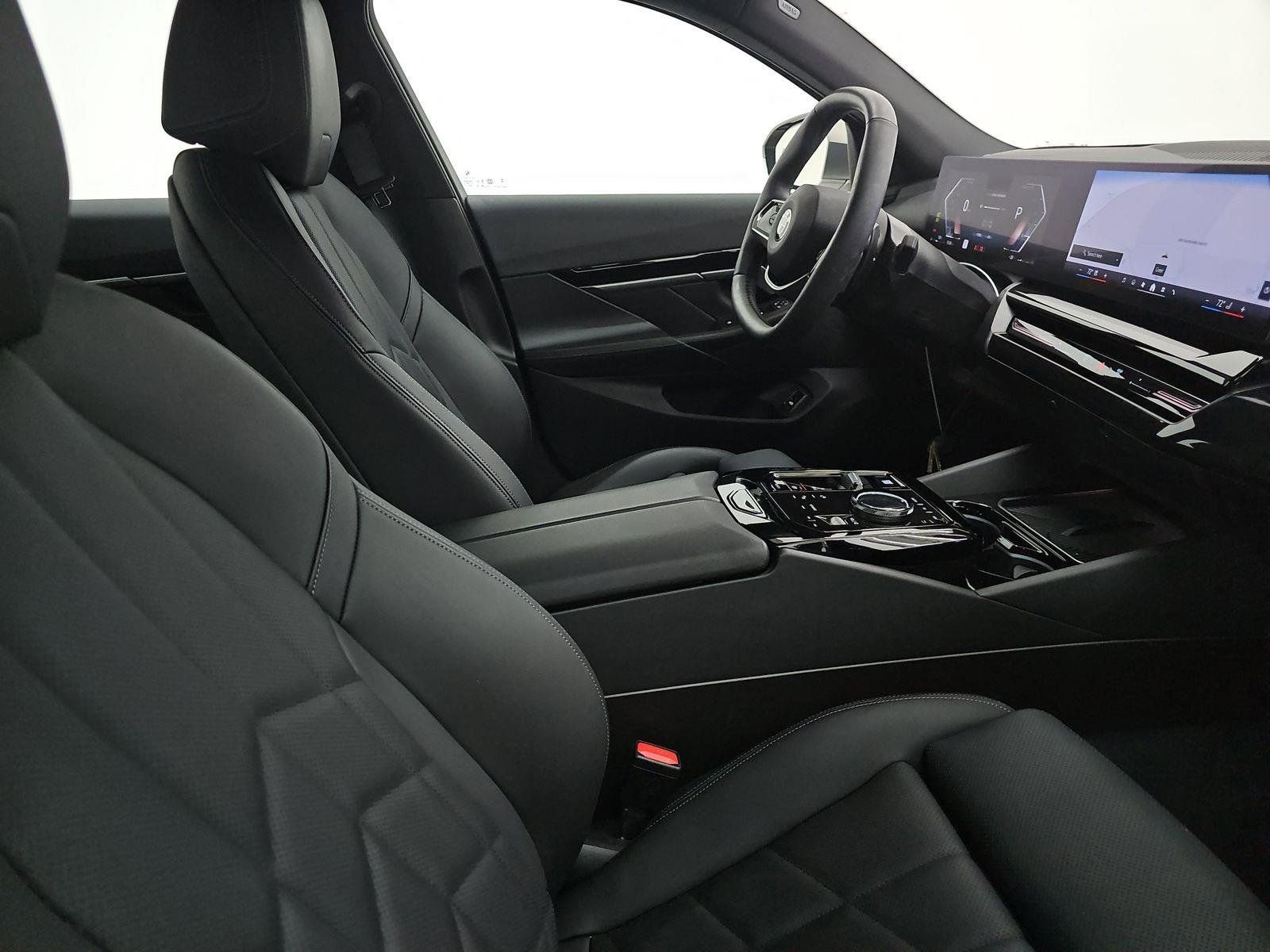 Certified 2024 BMW 530i image 8