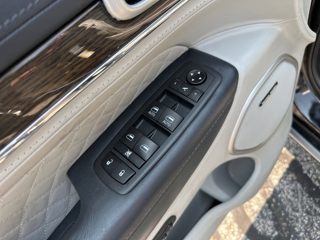 Used 2019 Jeep Grand Cherokee Summit image 17