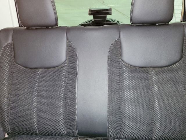 Used 2017 Jeep Wrangler Sahara image 45