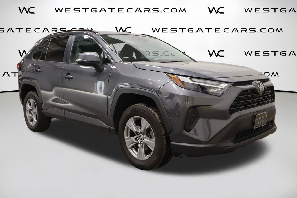 Used 2022 Toyota RAV4 XLE image 2
