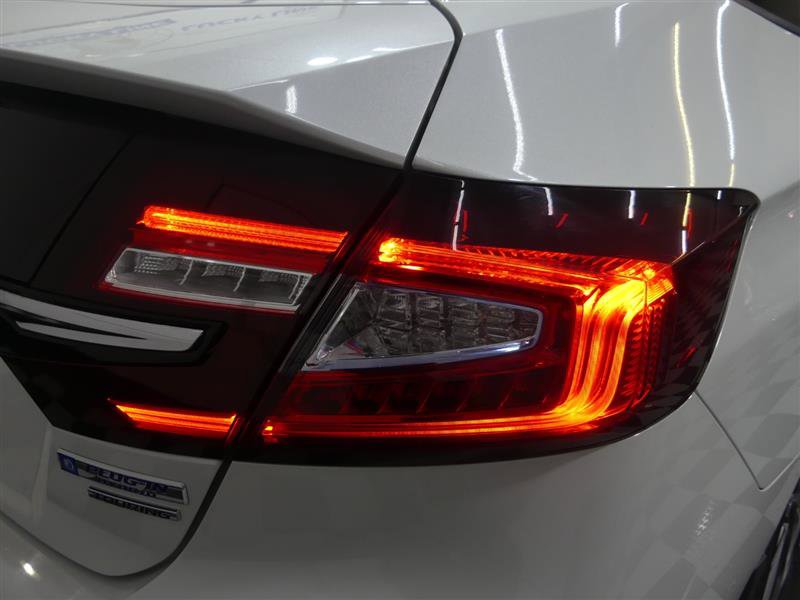 Used 2018 Honda Clarity Touring image 15