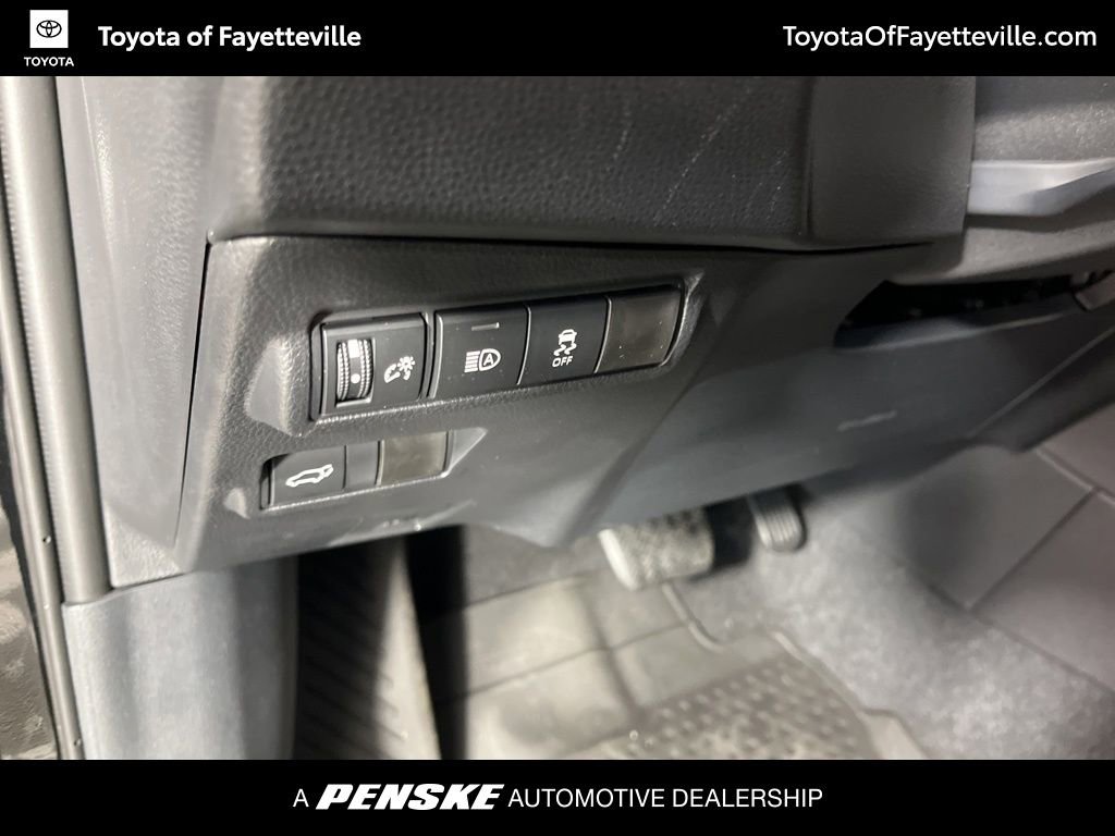 Used 2026 Toyota Corolla Cross XLE w/ Convenience Package FWD image 27