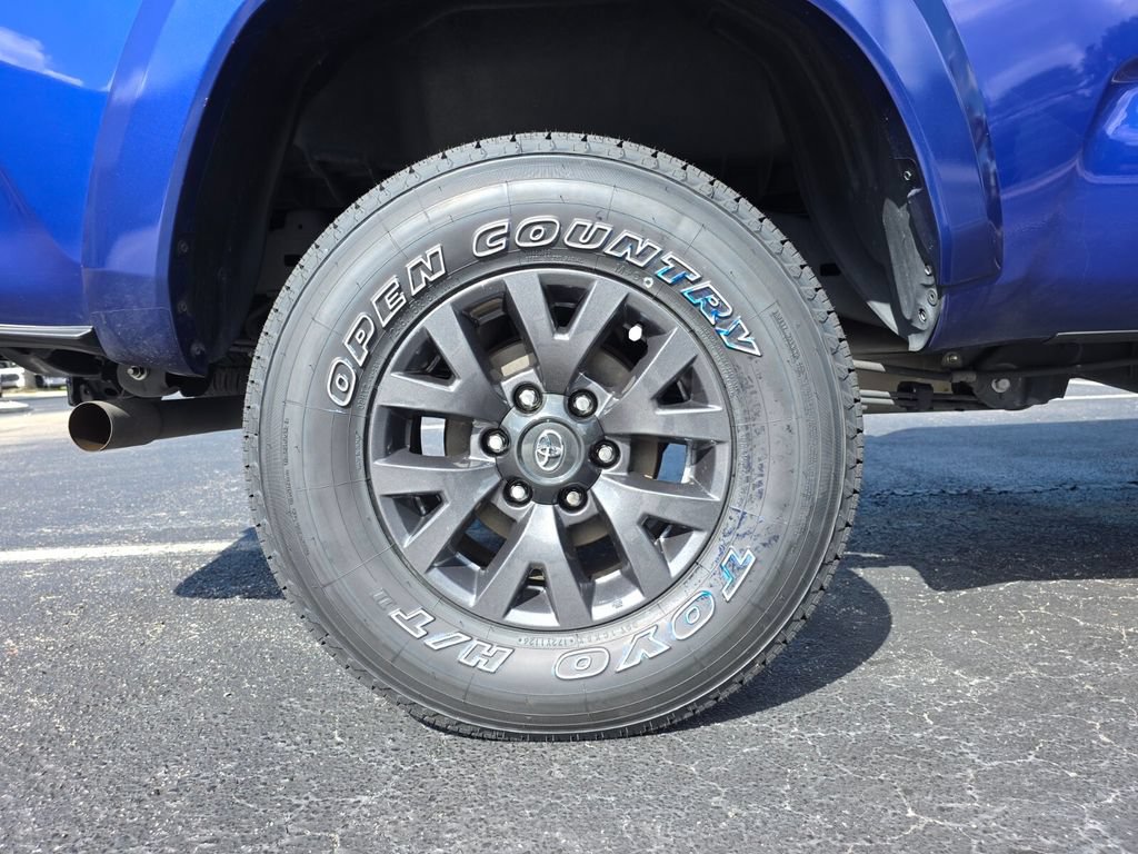 Certified 2023 Toyota Tacoma SR5 RWD image 19