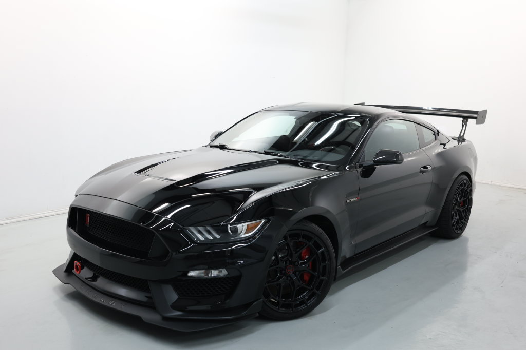 Used 2019 Ford Mustang Shelby GT350R w/ GT350R Equipment Group 920A RWD image 54