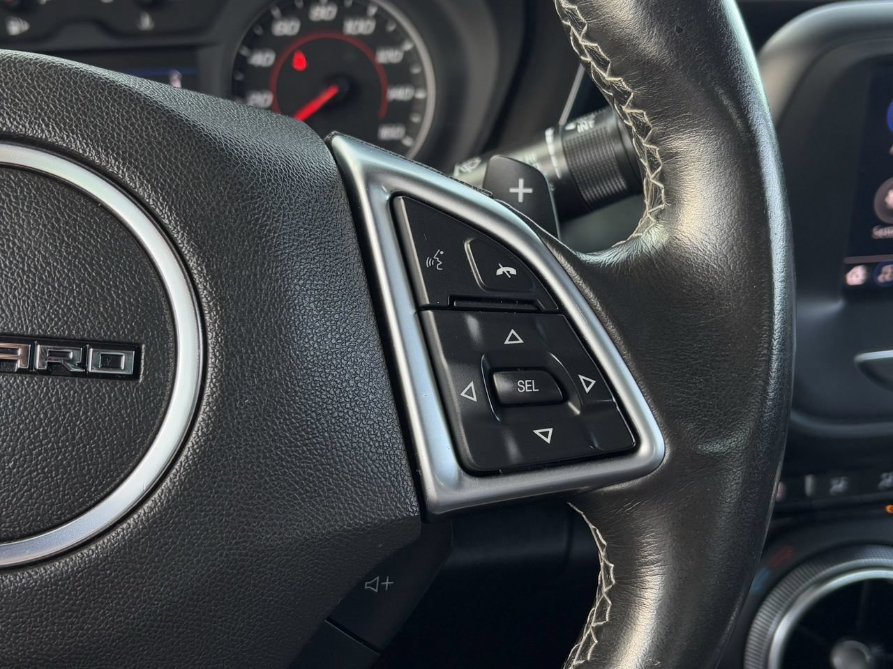 Used 2020 Chevrolet Camaro LT RWD image 17