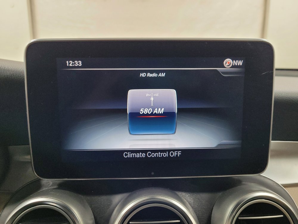 Used 2018 Mercedes-Benz GLC 300 4MATIC w/ Multimedia Package image 25