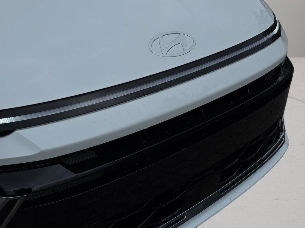 Certified 2025 Hyundai Sonata SEL FWD image 9