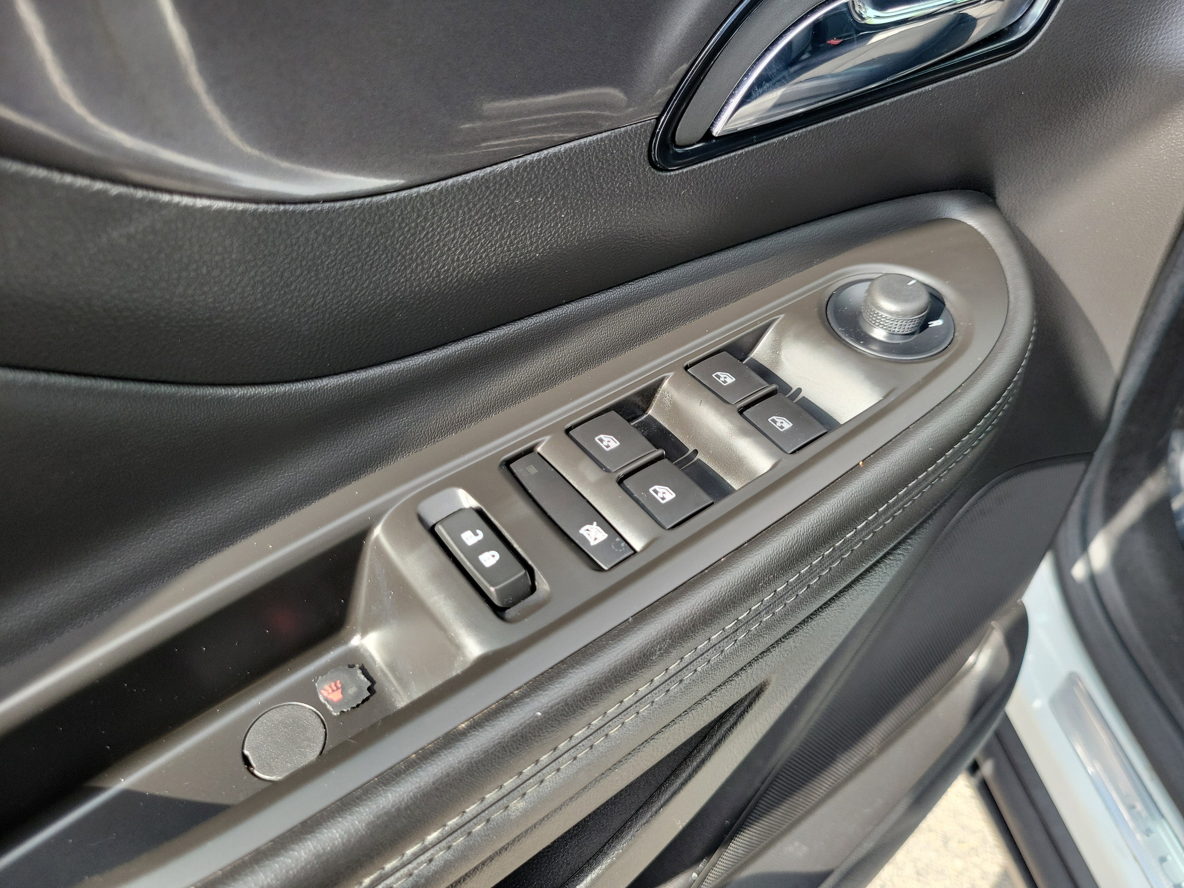 Used 2022 Buick Encore Preferred w/ Safety Package image 18