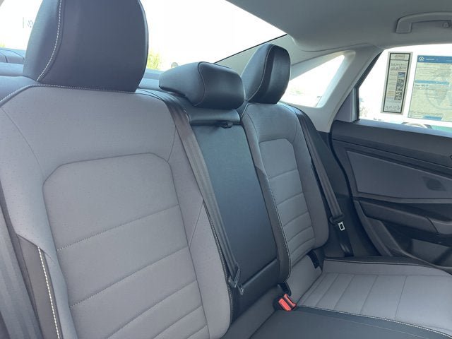 New 2025 Volkswagen Jetta SE FWD image 37
