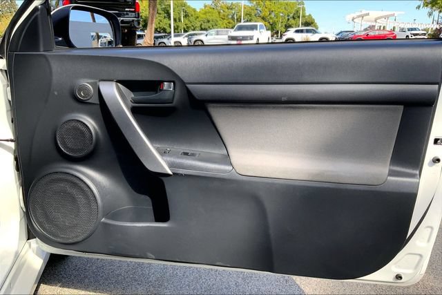 Used 2015 Scion tC FWD image 24