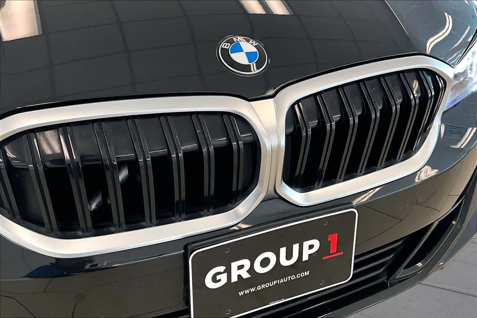 Used 2024 BMW 330i Sedan w/ Convenience Package RWD image 27