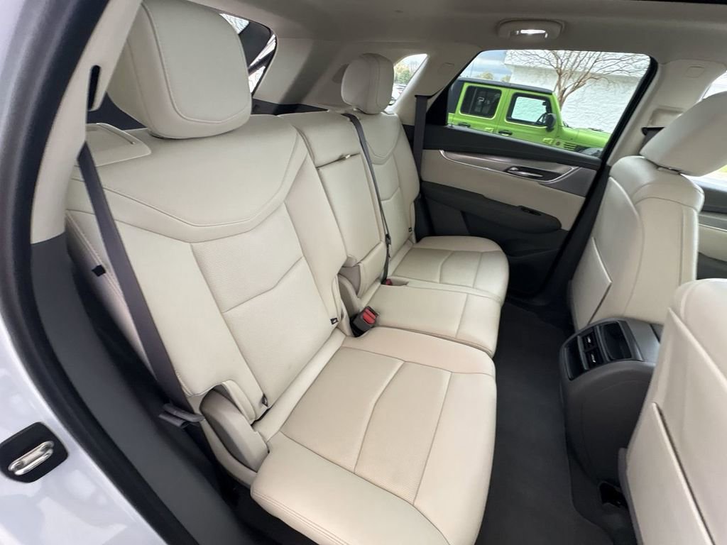 Certified 2022 Cadillac XT5 Premium Luxury image 28