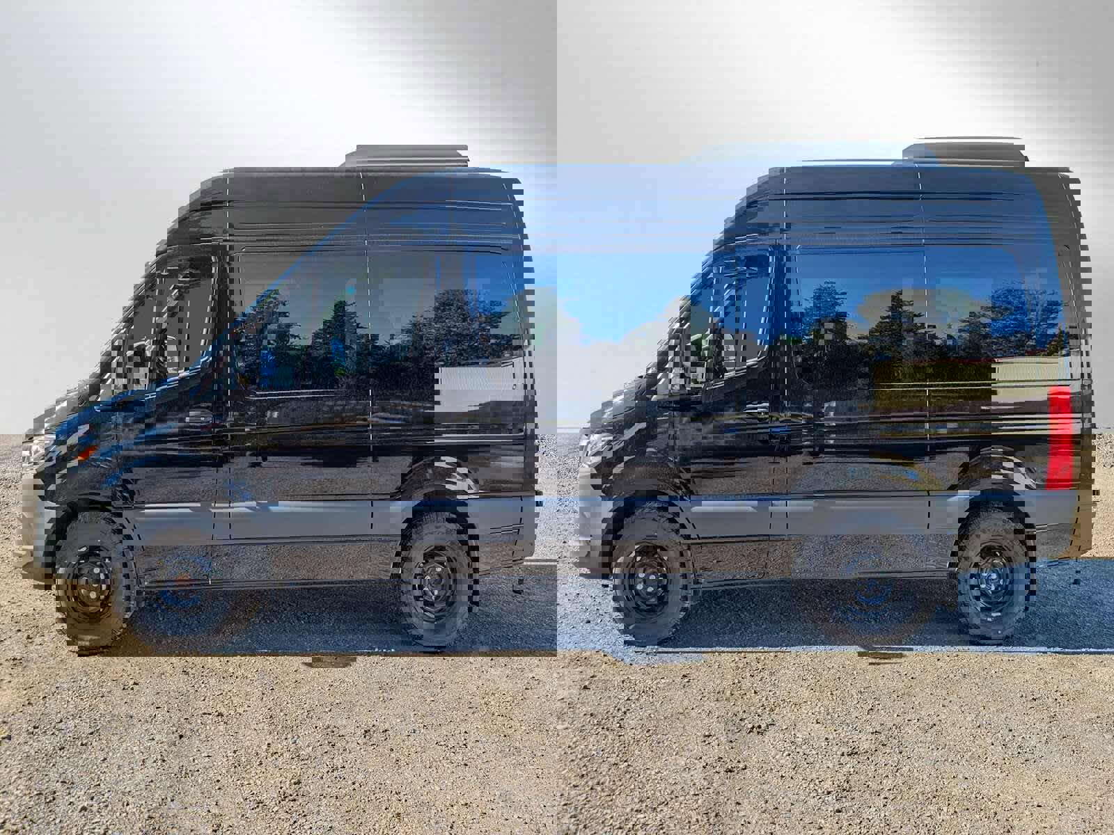 Used 2024 Mercedes-Benz Sprinter 2500 image 6