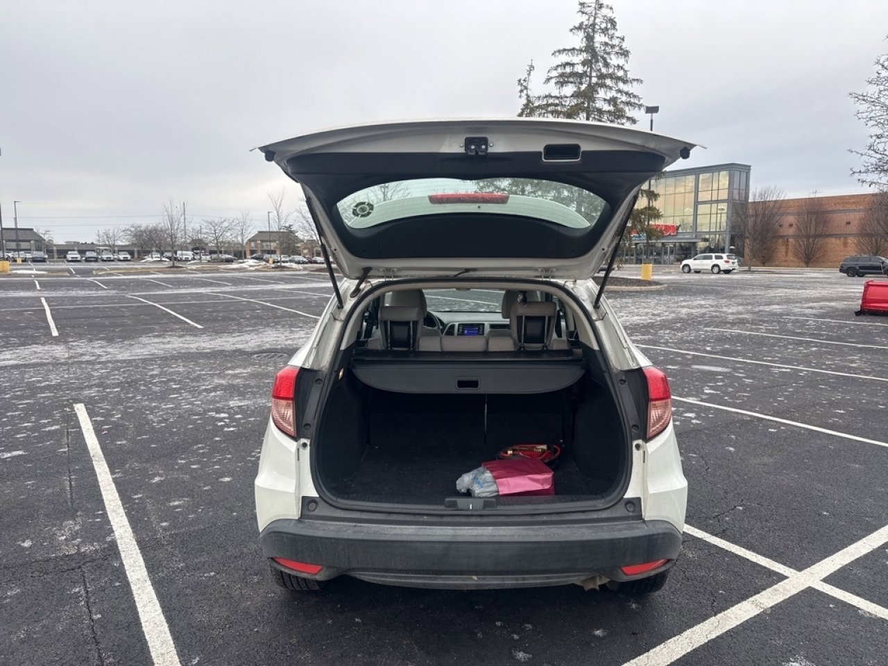 Used 2016 Honda HR-V LX image 15