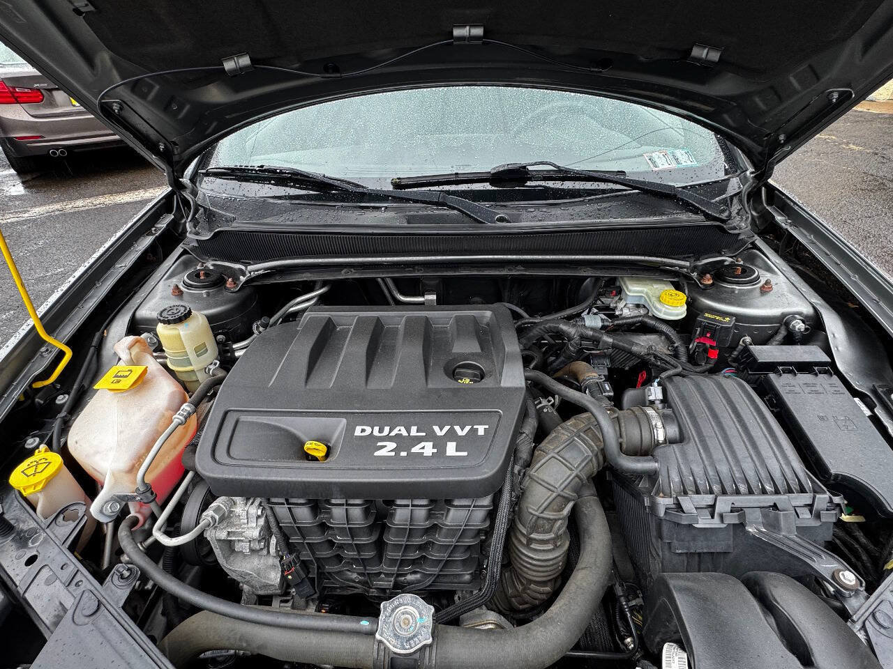 Used 2012 Dodge Avenger SXT FWD image 21