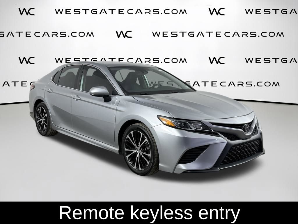 Used 2019 Toyota Camry SE image 4