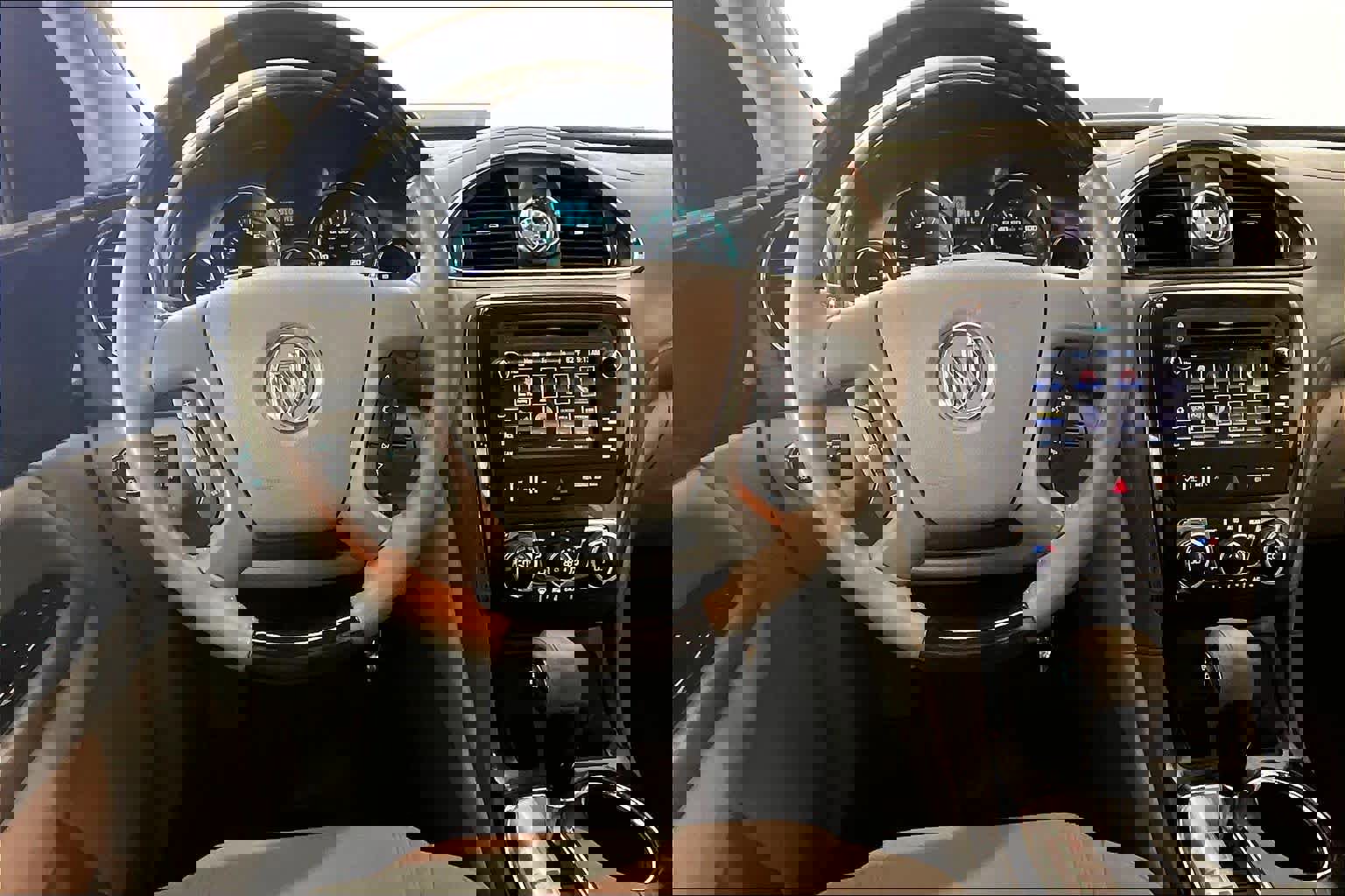 Used 2015 Buick Enclave Convenience image 6